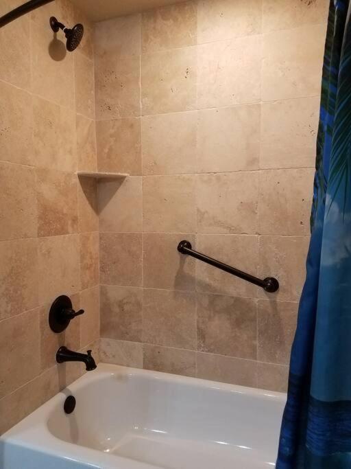 Hawaiian Cottage - Heated Pool Walk To The Beach Cocoa Beach Exterior photo